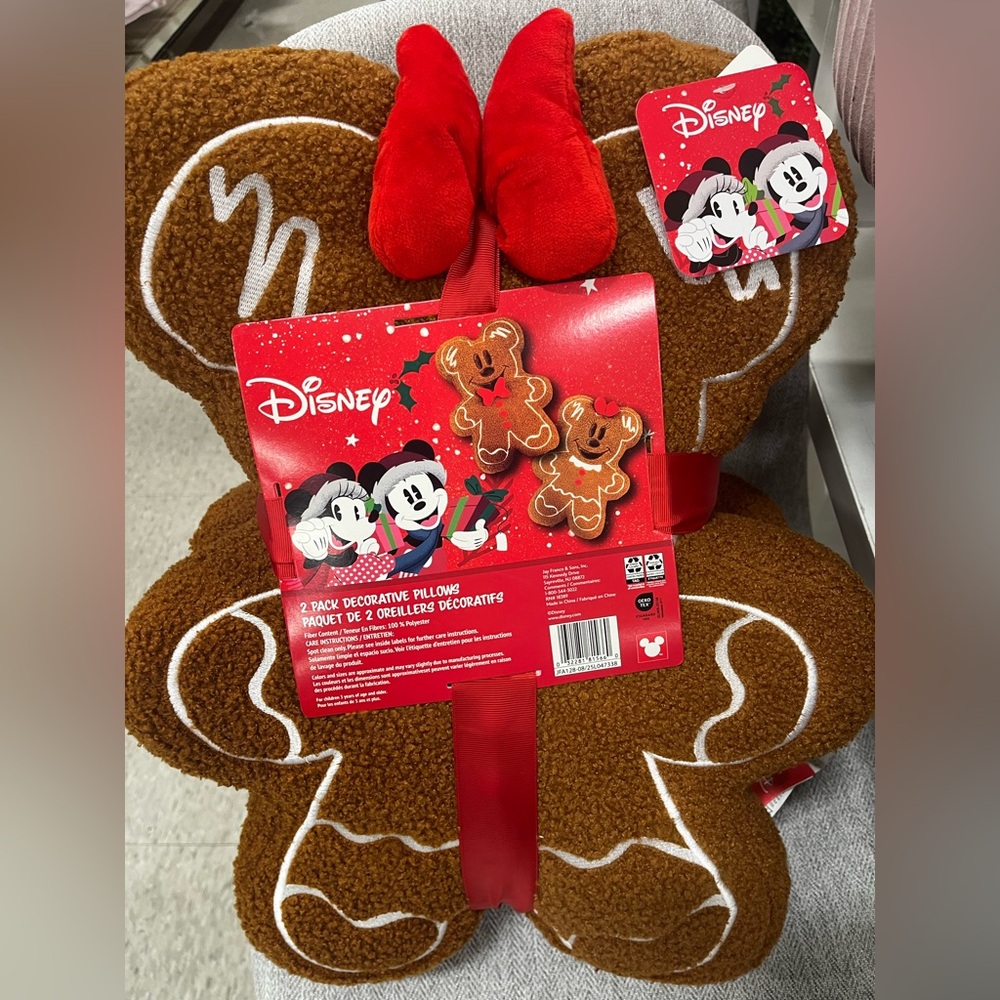 *NEW* Disney Gingerbread Mickey and Minnie Pillow Set